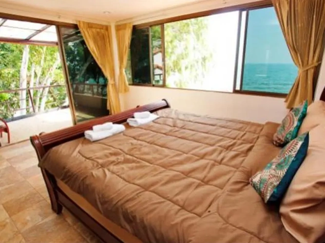 Deluxe Double room with balcony and with sea view
