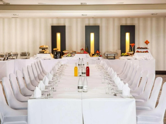 Mercure Cardiff Holland House Hotel & Spa photo 28
