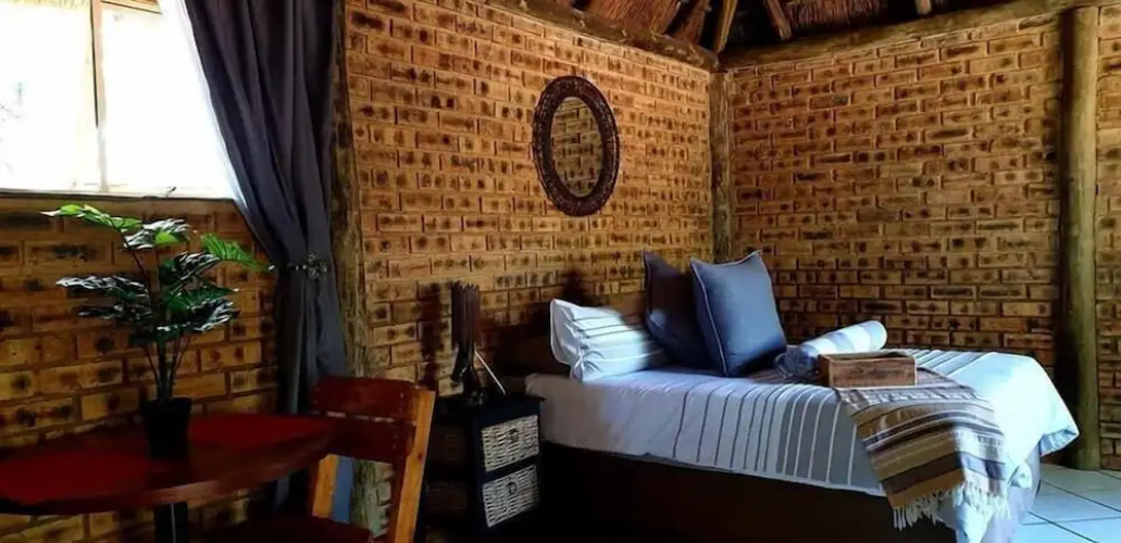 Unathi Game Lodge