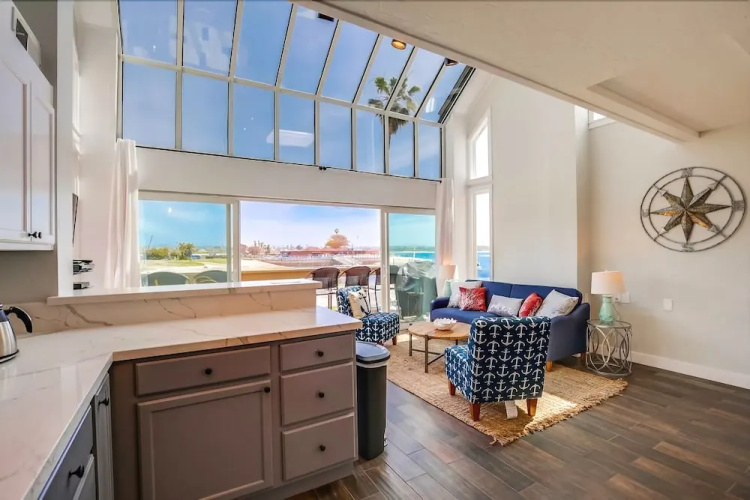 Bay Style 2 Condo