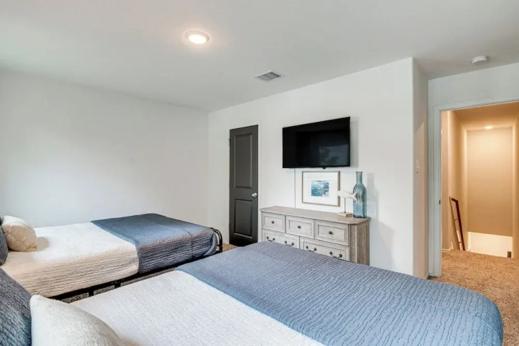 Montgomery Home w/ Pond Access, Fire Pit & More!