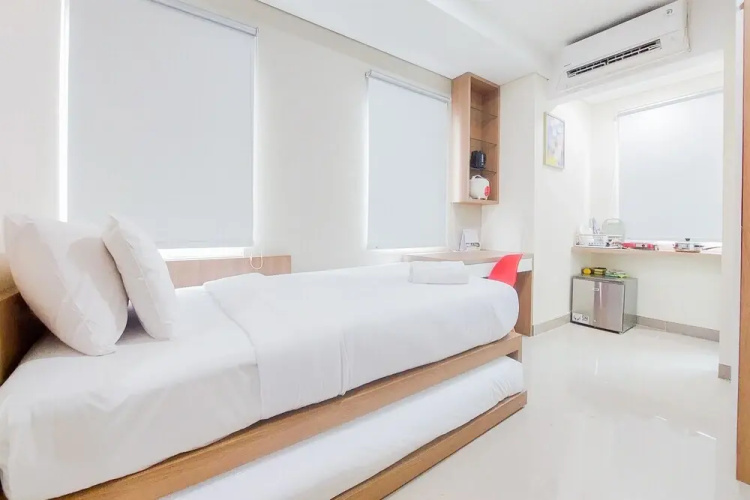 Warm And Cozy Designed Studio Apartment B Residence