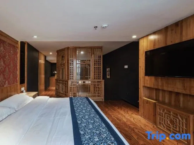 Luxury Duplex Suite