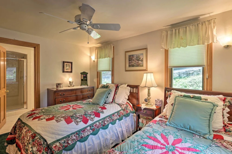 Waterfront Lake Arrowhead Home w/ View & Game Room