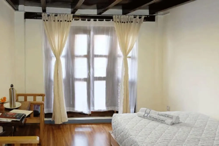 Standard Double room with city view