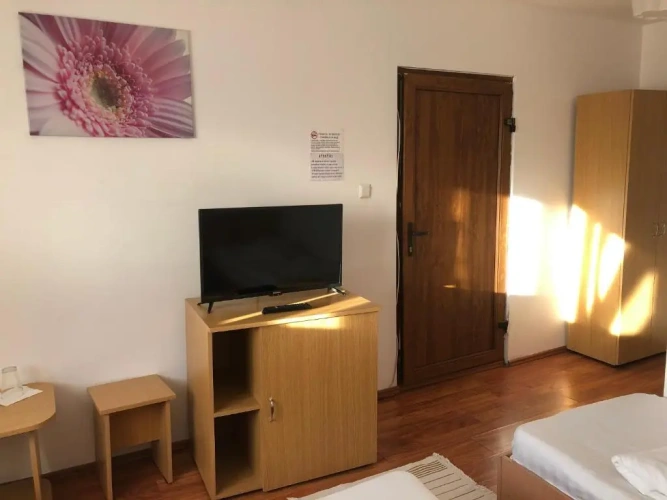 Standard Quadruple room with view