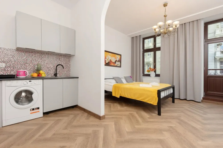 Piotrkowska Cozy Studio by Renters