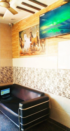 Hotel Keshav