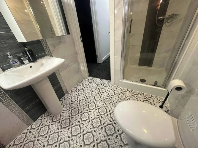 Cardiff Cathedral Apartment