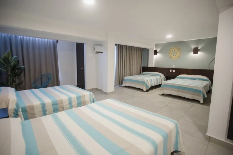 Grand room