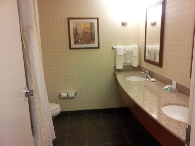 Standard Double room with city view