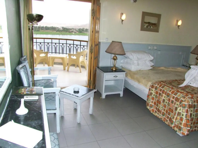 Lotus Luxor Hotel