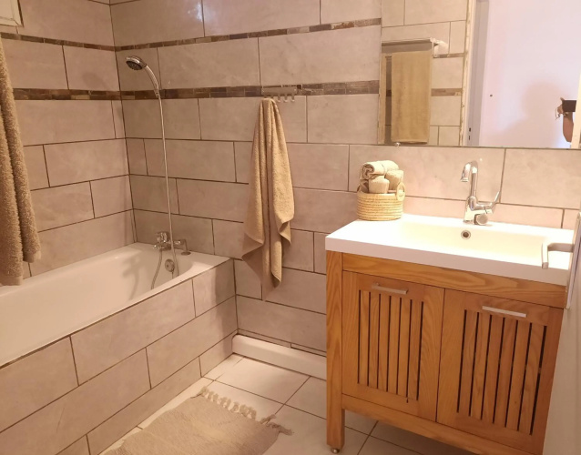 La Caz Anaïs avec jacuzzi