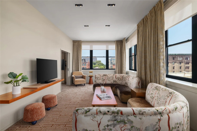 Hotel Savoy Kansas City, Tapestry Collection by Hilton photo 9