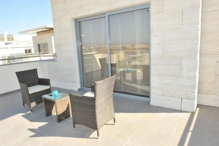 Single Studio with balcony
