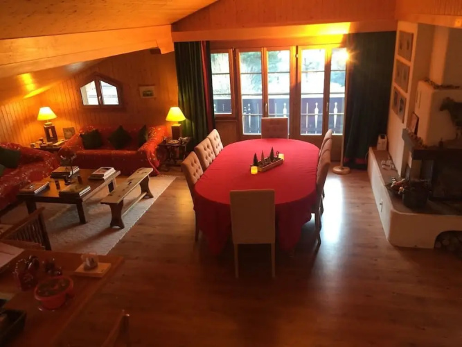 Cozy spacious Flat right in the village
