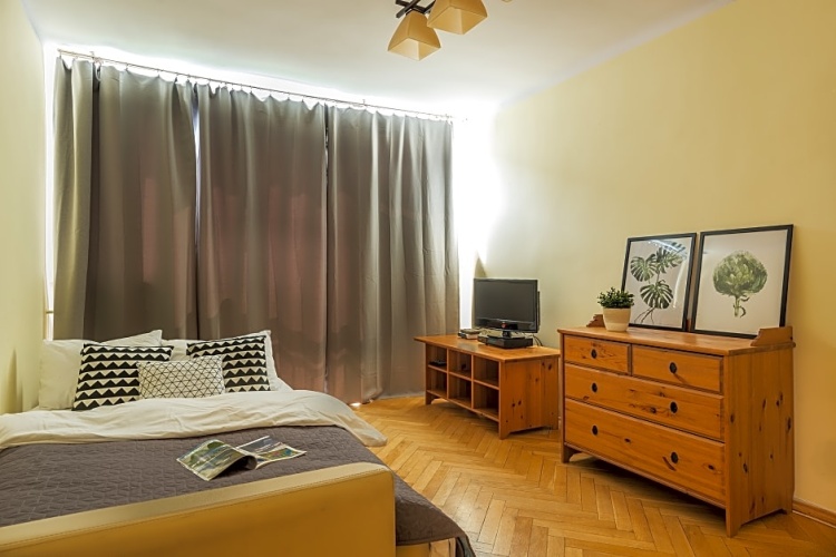 1 Bedroom Apartment