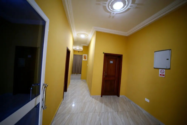 RiverBreeze Hotel