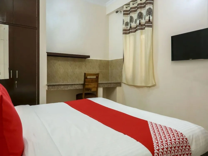 OYO Flagship 17382 AV Residency
