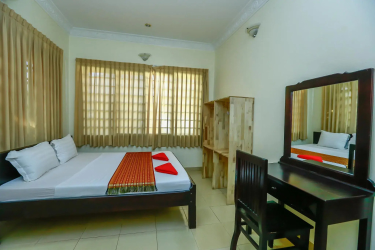 French Garden Hostel