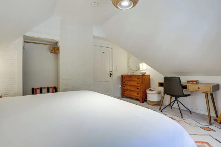 Charming Jaffrey Cottage w/ Deck & Grill!
