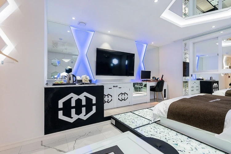 Luxury room