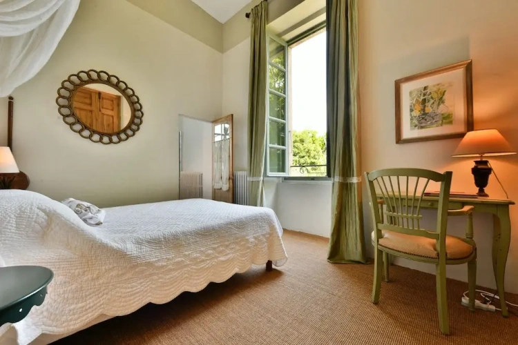 Standard Double room with park view