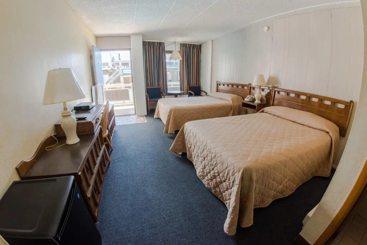 Windjammer Motor Inn