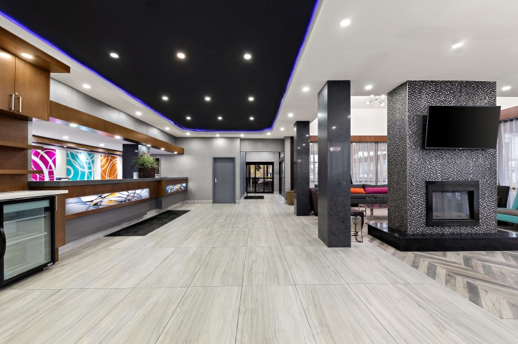 Best Western Plus Toronto North York Hotel & Suites photo 12