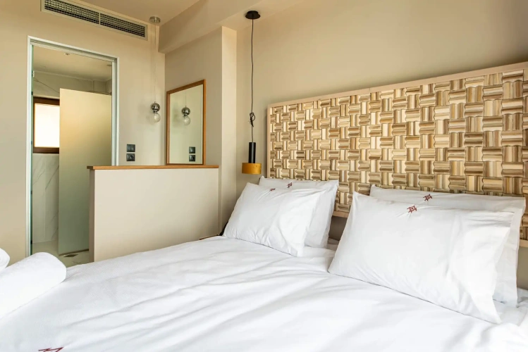 Deluxe Double Suite with mountain view