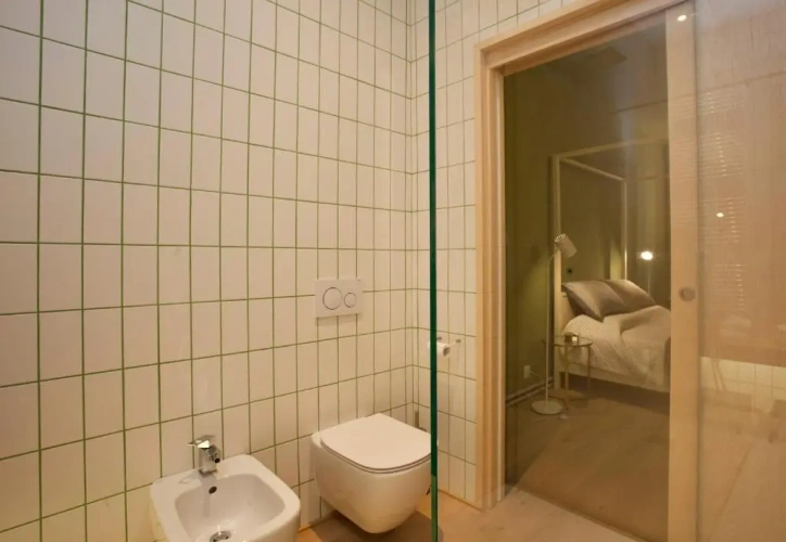 3 Bedrooms Apartment