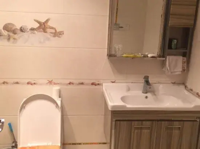 Gongyi Yifeng Express Hotel