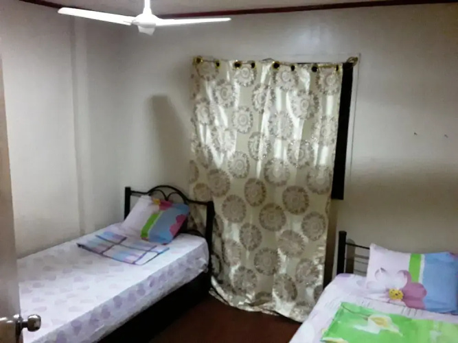 Rjc Hostel And Karaoke Bar