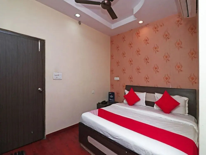 Hotel Shanti Palace