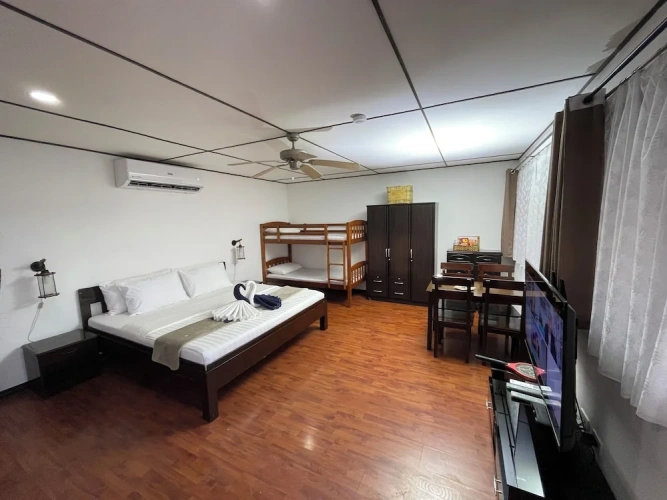 Premium Quadruple room