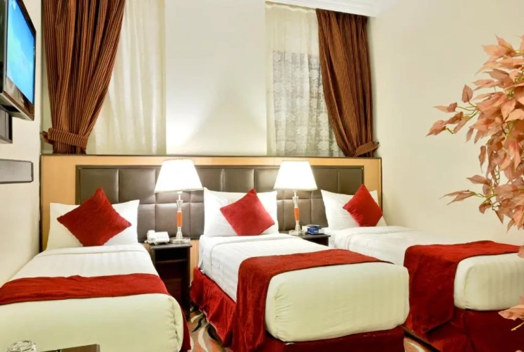 Standard Triple room