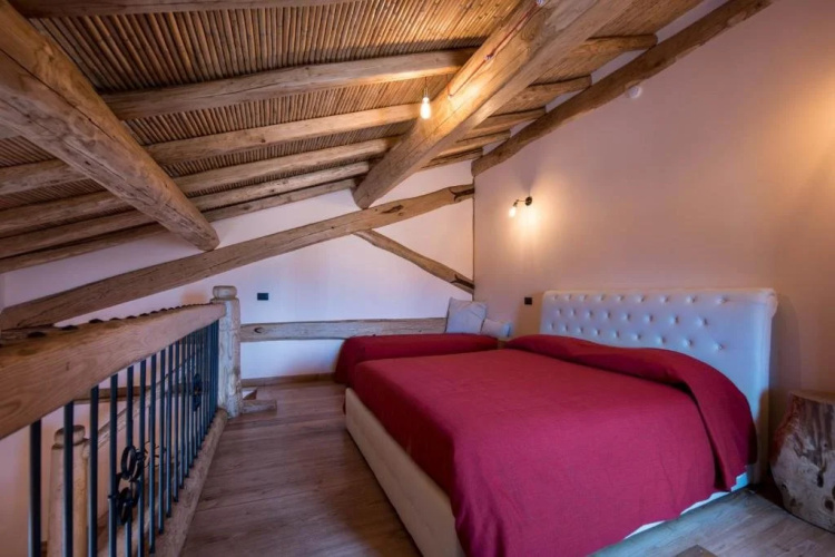 Etna Quota Mille Boutique Hotel, Typical Sicilian Food & Wine