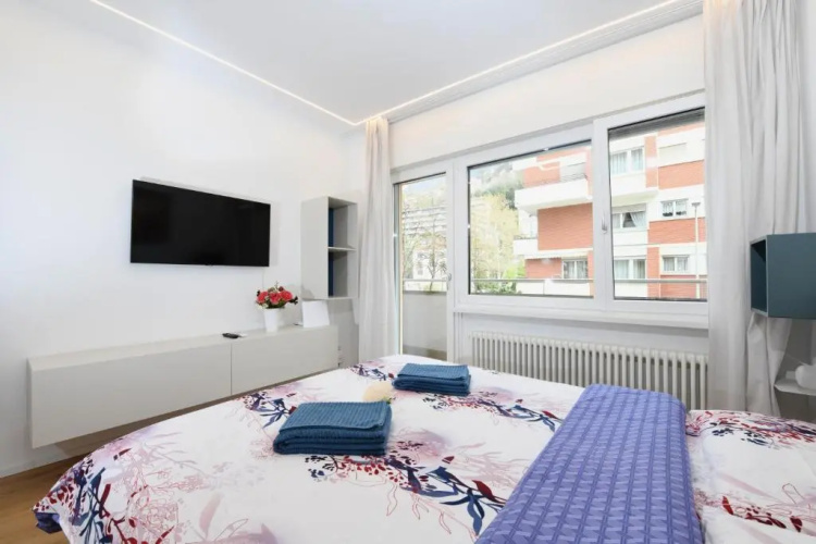 Lake Modern Suites - Free Parking