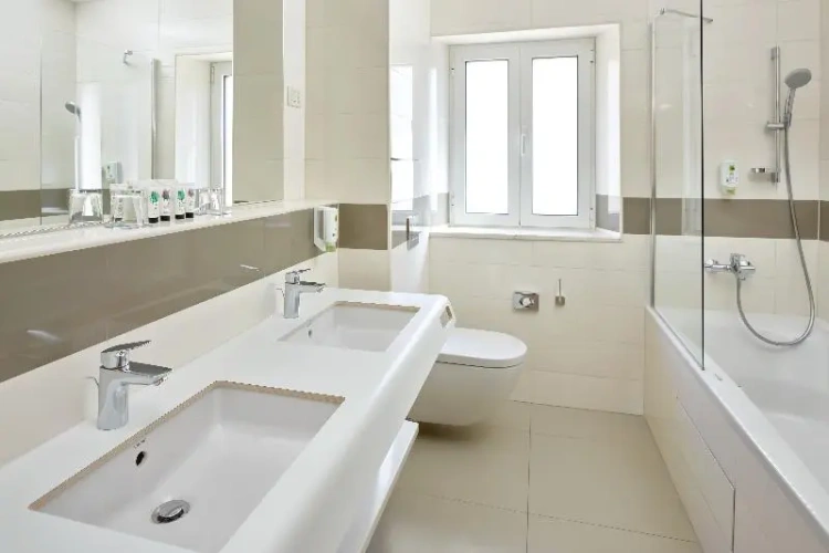 1 Bedroom Apartment with balcony