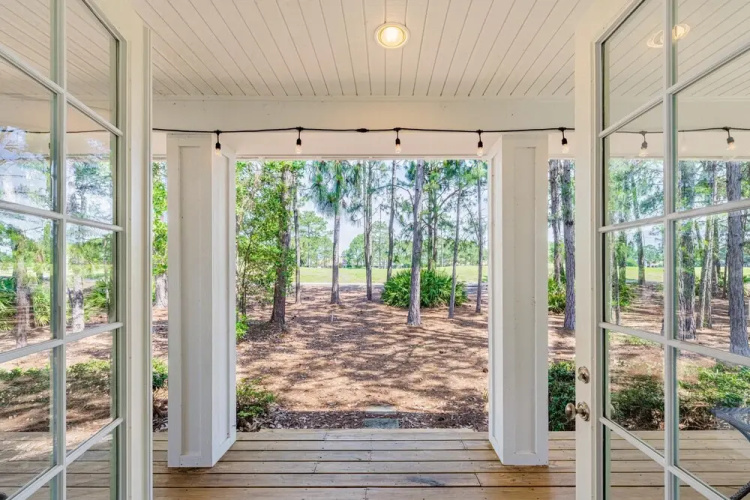 1347 Laurel Grove