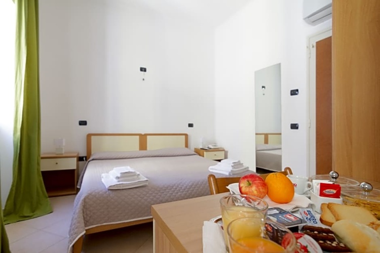 Economy room