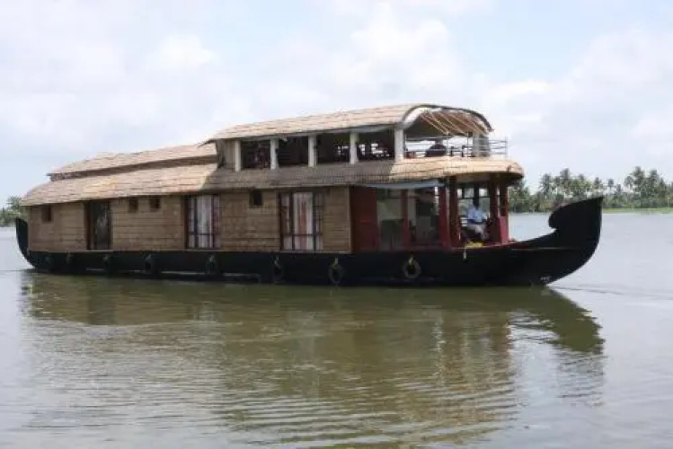 Angel Queen House Boats