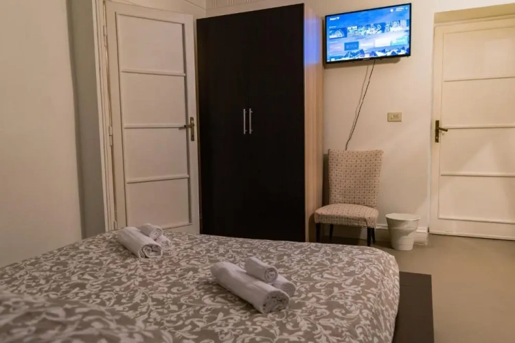 Economy room