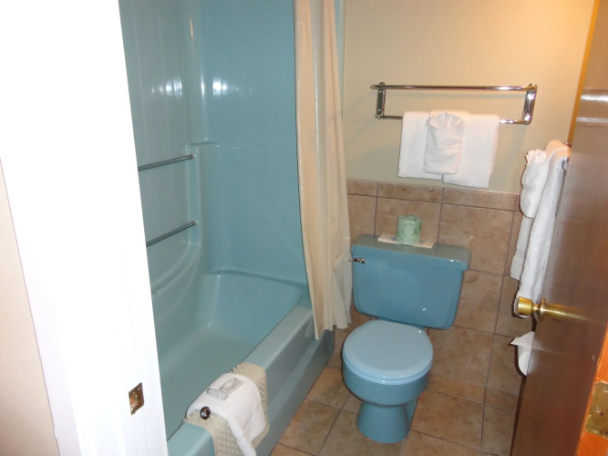 Bangor Inn & Suites