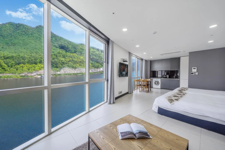 Gapyeong Puffinsbay Pension