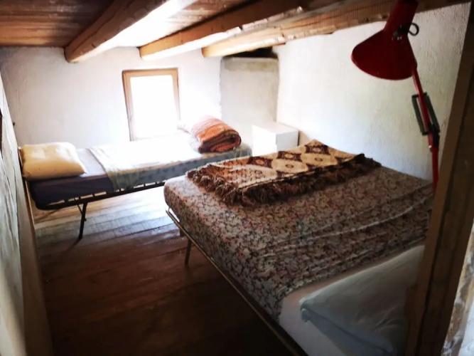 1st Private Room in the Attic With Shared Bathroom use