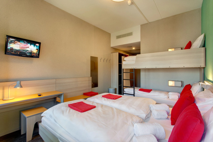 MEININGER Hotel Amsterdam City WestOver view