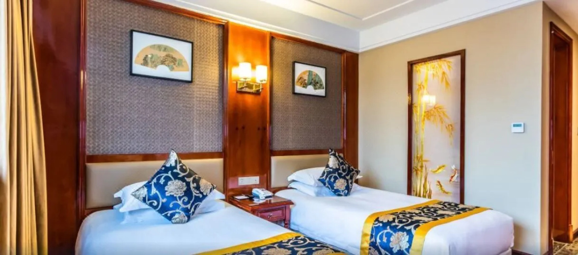 Fengqi Hotel (Hangzhou Hubin Jianguo North Road Metro Exit Branch)
