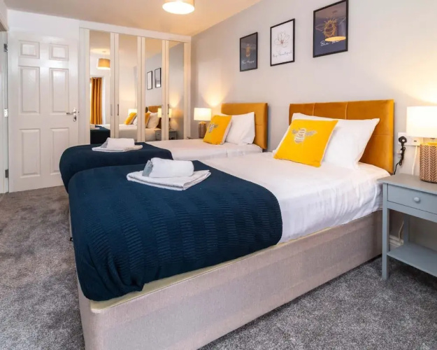 4BR Westlake Accommodation
