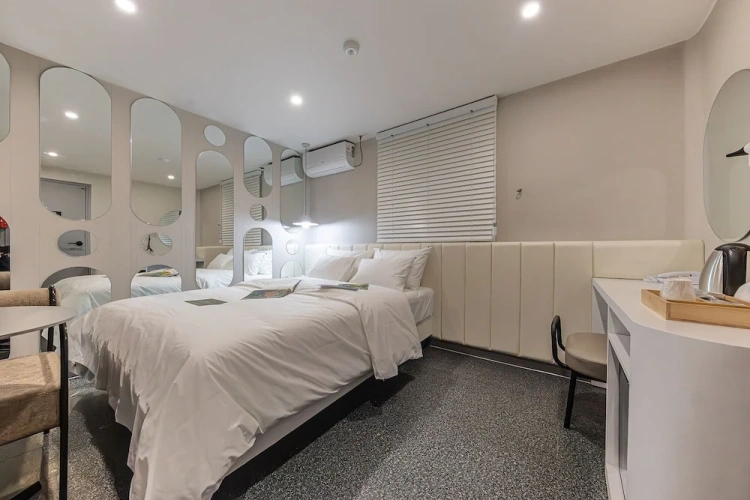 Economy Double room with city view